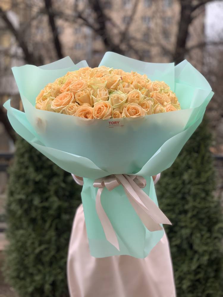 Bouquet of 101 Peach Roses